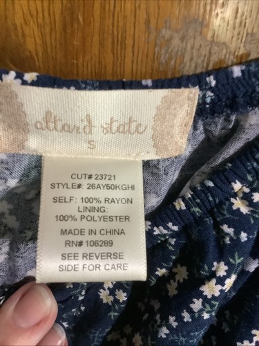 Altar’d Stated Small Milkmaid "Blue Floral" Shorts Pullover - Bild 9 von 18