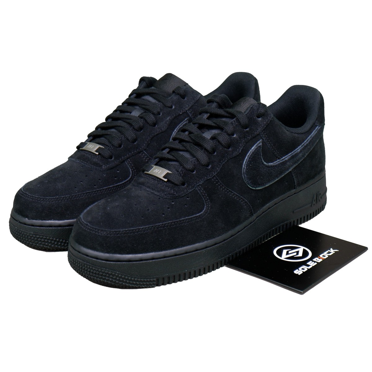 ★★美品　Nike Air Force 1 ブラック 新たなオールブラックモデル Nike Air Force 1 '07 Fresh “Black