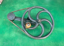 VINTAGE Cast Iron TABLE MOUNT BOBBIN WINDER Yarn KNITTING MACHINE CSM Knitter