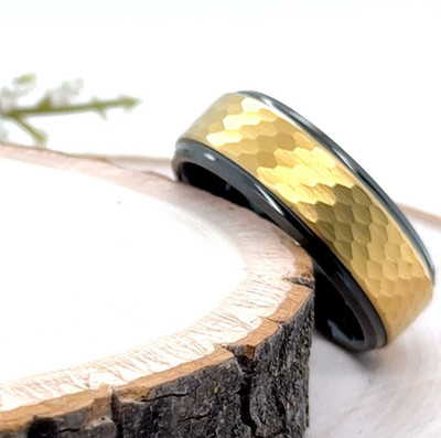 Christmas Gifts Band Hammered Finish Comfort Fit Ring 8mm Gold & Black Tungsten