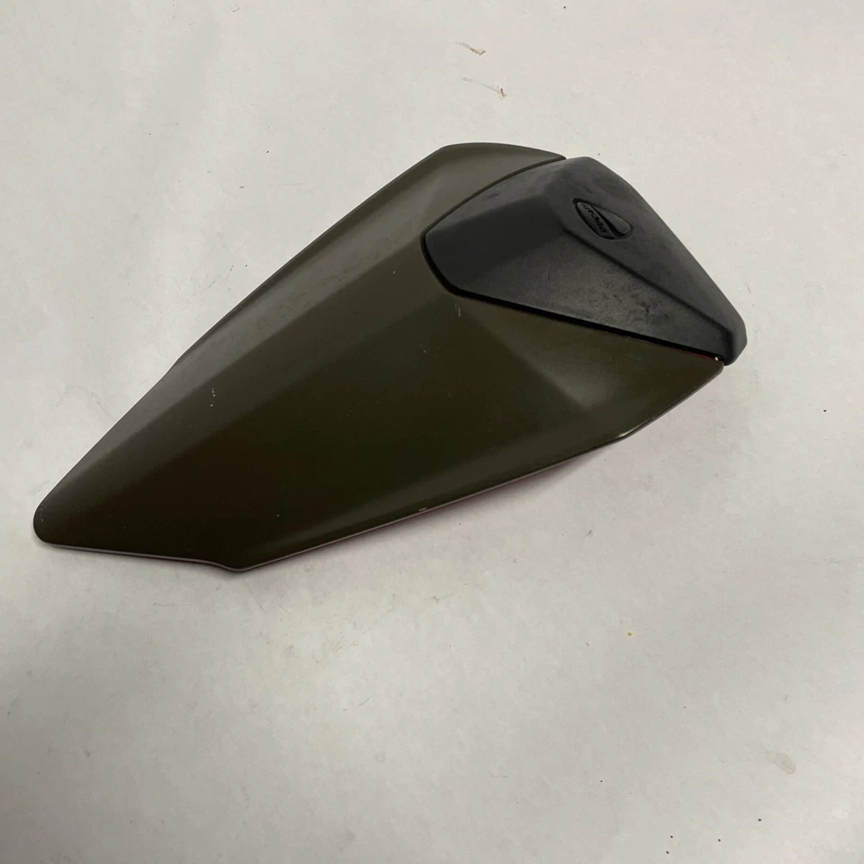 Painel de tampa de carenagem traseira esquerda Ducati Panigale 1199 12-14 899 482111661A - Imagem 4 de 4