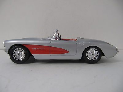 Burngo  1957 Chevrolet Corvette Fuel Injection  1:18 Scale