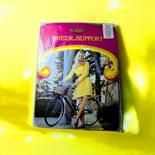 Vintage SUE LYNN 1960's Hosiery Beige Pantyhose Women's 5'4" - 5'8"  130-160 LBS