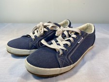 TAOS Star Sneaker Shoes Women's Blue Canvas Lace-up - US 9