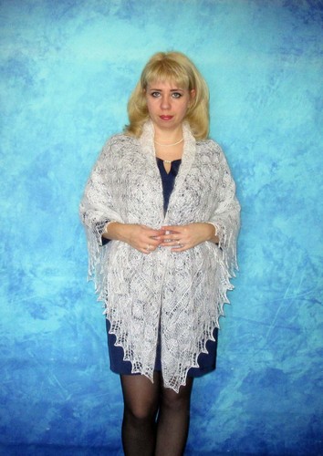 White Russian Orenburg shawl,Goat wool wrap,Warm stole,Lace bridal cape,Kerchief - Picture 4 of 7