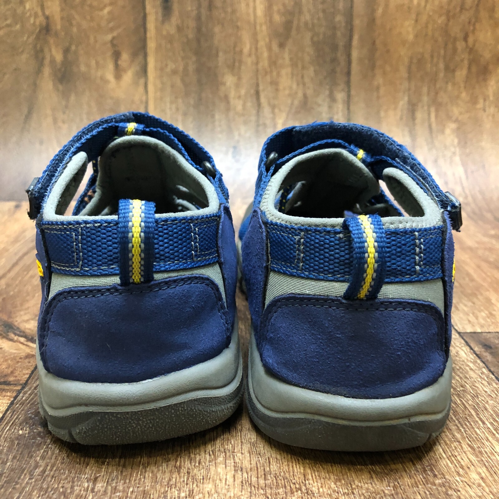 KEEN Newport H2 sandalo sportivo impermeabile blu scuro giovanile taglia 4 in ottime condizioni!