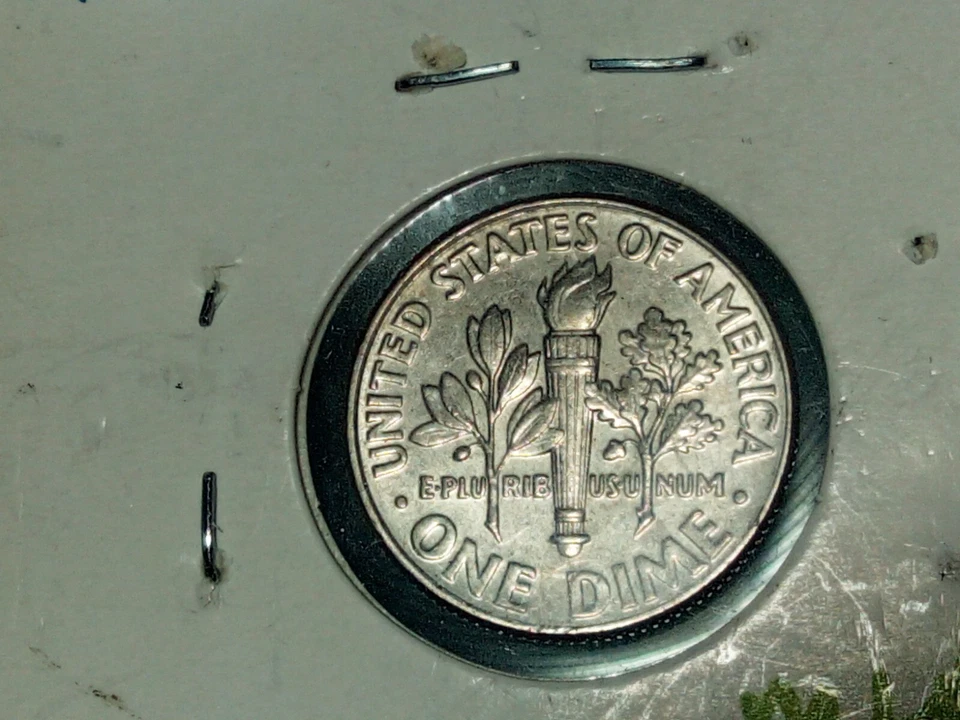 Mint Error Coin 2017 D ROOSEVELT DIME OFF CENTER STRIKE  - Image 4 of 4