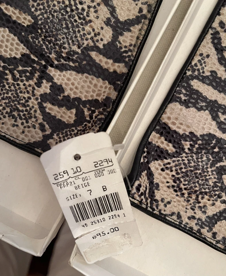 NUEVO CON ETIQUETAS DE COLECCIÓN Guantes de Dama Marshall Field's Piel de Serpiente Negro y Cuero Talla 7 Forrados de Seda Foto 4 de 4