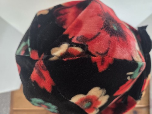 Vintage Velvet Bucket Hat Union Made Bright Floral Back Bow 1960's - Picture 19 of 19