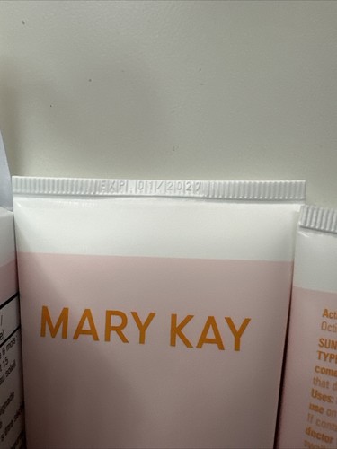 Protector Solar Mary Kay FPS 50 Amplio Espectro Rostro y Cuerpo (JUEGO DE 3) 118 ml - Imagen 4 de 4
