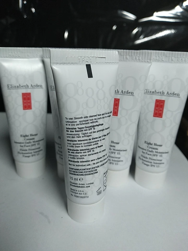 Crema de ocho horas ELIZABETH ARDEN HIDRATANTE DIARIA INTENSIVA PARA ROSTRO 0,5 OZ 5 PIEZAS Foto 4 de 4