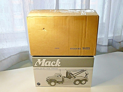 FIRST GEAR 1960 MACK B-61 L.A.P.D. TOW TRUCK 1/34 SCALE DIECAST METAL NEW IN BOX