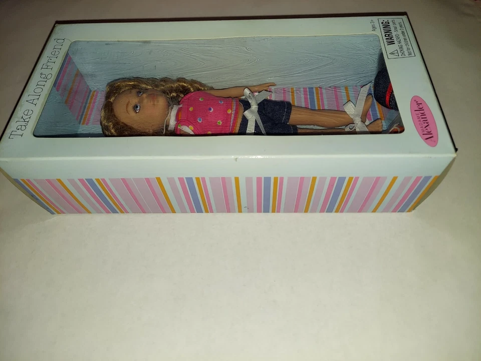 MUÑECA MADAME ALEXANDER TAKE TOWN FRIEND Rubia Ojos Azules Rosa Top Denim 9.5 IN Foto 3 de 4