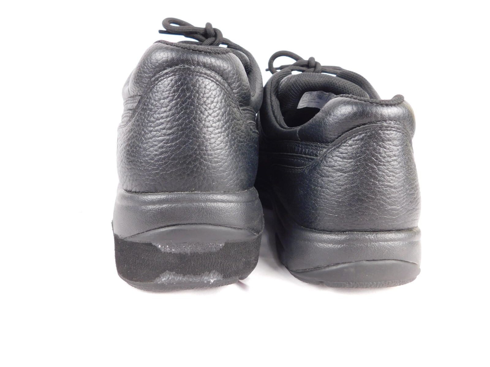 dunham walking shoes