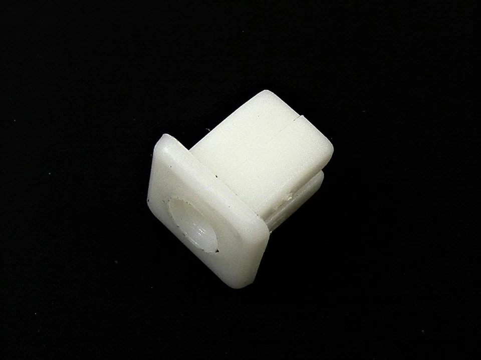 Tuercas de nailon Ford - Ajuste agujero cuadrado de 9/32" - tornillo #8 o #10 - 25 tuercas - #092 Foto 2 de 4