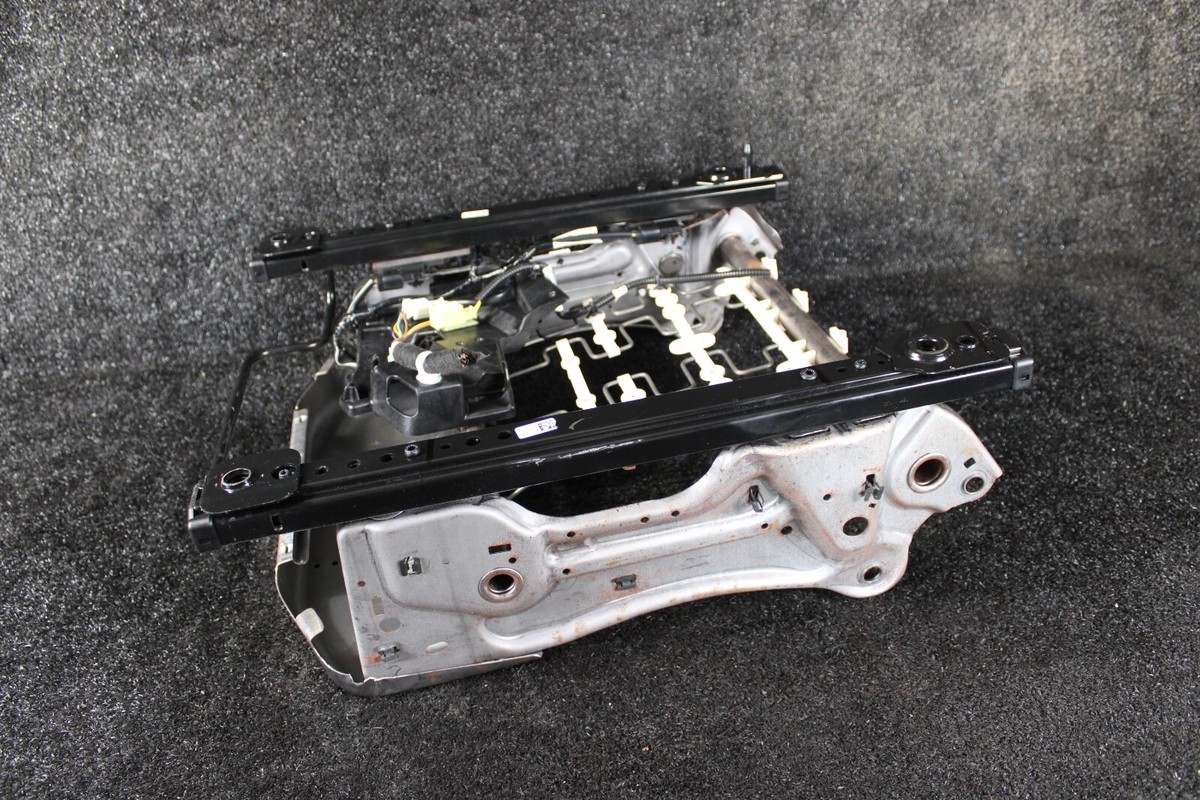 NISSAN ALTIMA Seat Track Adjuster Front Right RH Manual 2020