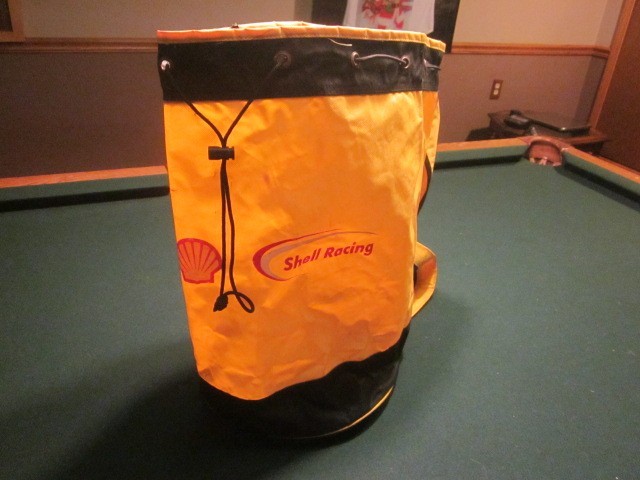VINTAGE MO MONEY ASSOC. SHELL RACING PULL STRING BAG BLACK & YELLOW