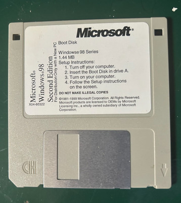 Microsoft Windows 98 Second Edition (Retail) (1 User/s) - Upgrade for Windows...
