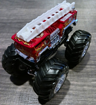 Hot Wheels Monster Trucks Fire Truck #68 Red 1:64 Diecast Monster Truck