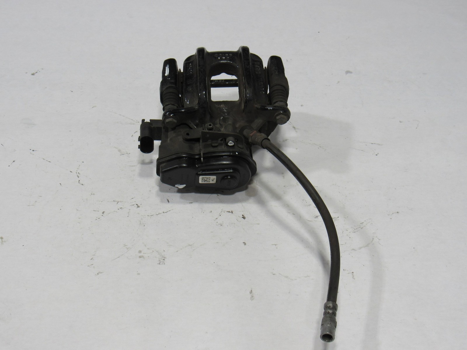 14-20 BMW I8 2015 Rear Left Driver Brake Caliper ;:M