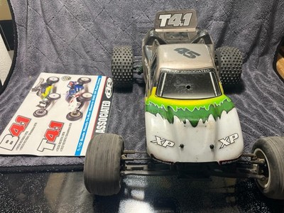 Team Associated Rc10 T4   2WD Truck 1/10 Scale  Roller