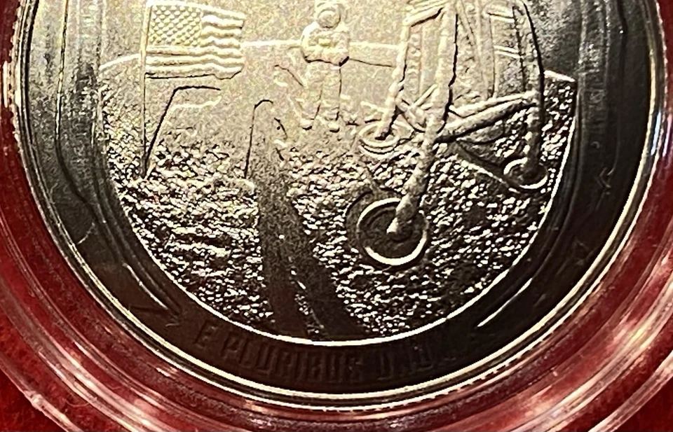 2019 **APOLLO 11** {50TH ANNIVERSARY} COMMEMORATIVE SILVER HALF DOLLAR+OGP+COA! - Image 3 of 4