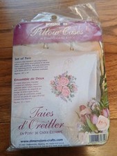 DEMENSI NS Stamped Cross Stitch Pillow Cases 72759 Roses and Ivy