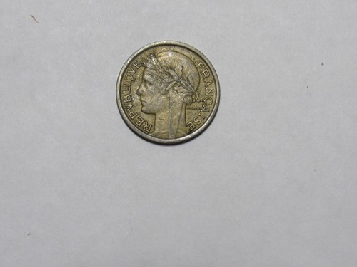 Old France Coin - 1941 Aluminum-Bronze 1 Franc - Circulated - Picture 2 of 2