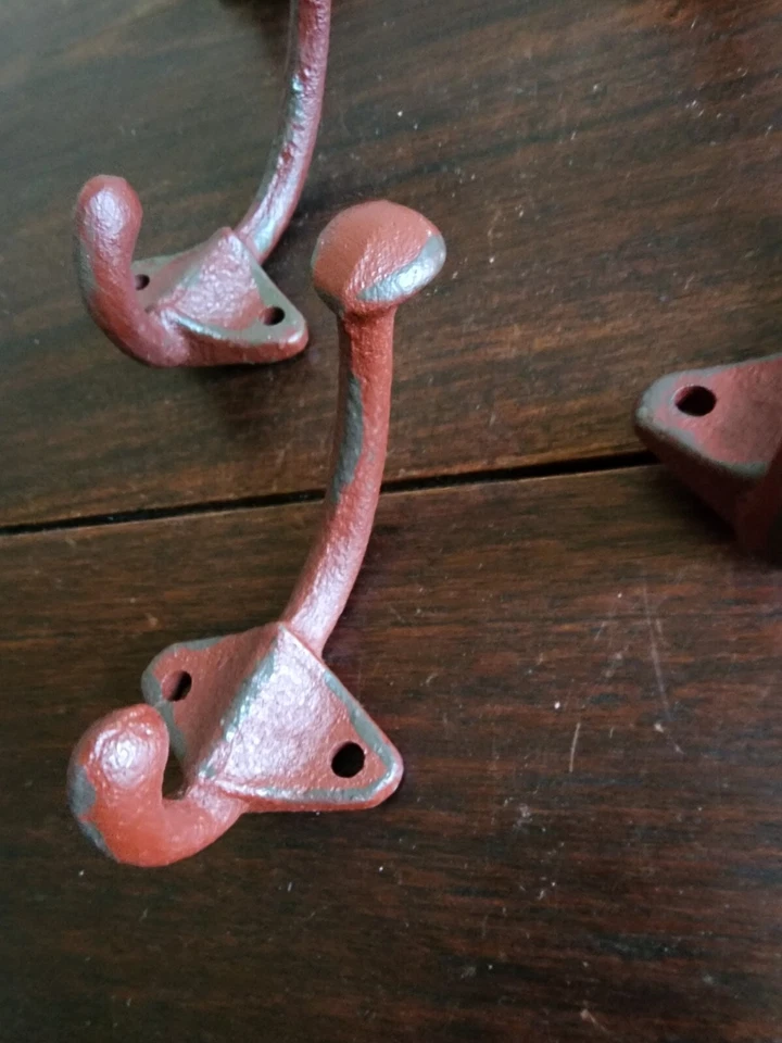 Set of 6 Red Wrought Iron Metal Wall Hanging 2 Peg Hooks Coats/Towels/Jewelry - Image 3 of 4