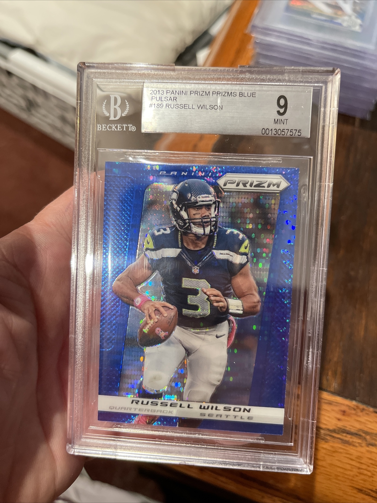 2013 Panini Prizm #189 Russell Wilson Blue Pulsar - 2nd Year Prizm - BGS 9