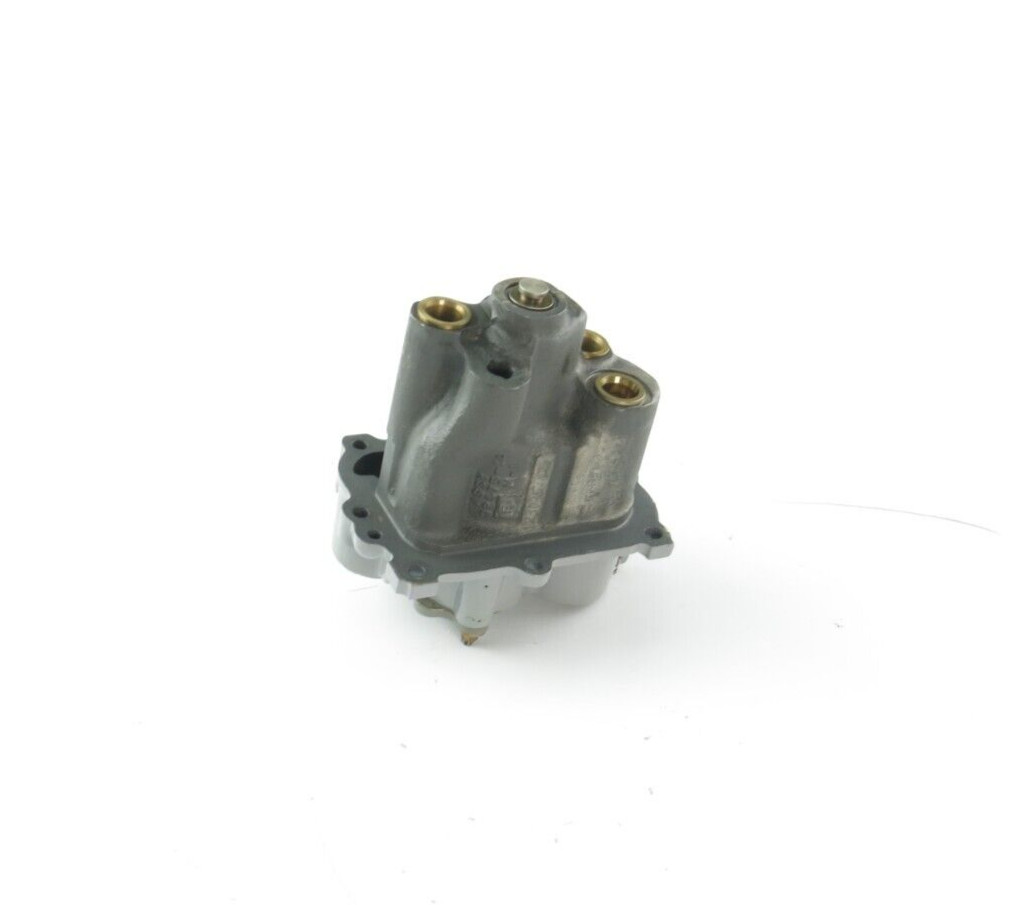 Rolls Royce HOUSING ASSY,FILTER LUBE OIL P/N:23035102