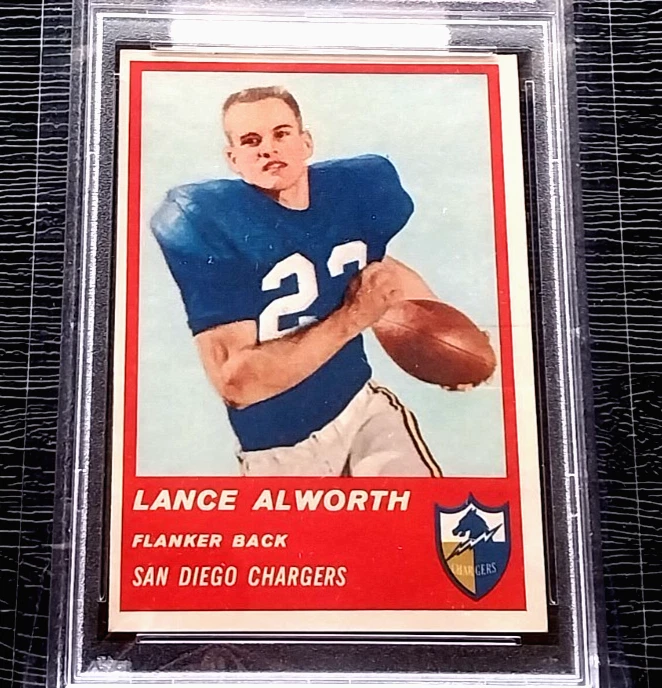 1963 FLEER LANCE ALWORTH ROOKIE FOOTBALL CARD #72 ***NO CREASES*** PSA 4 VGEX - Image 2 of 4