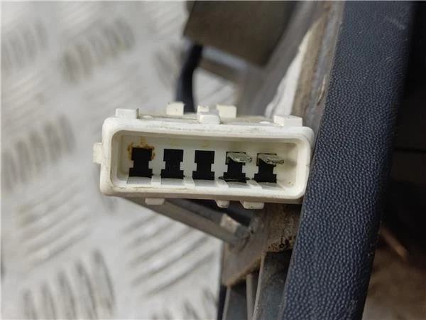 RETROVISOR IZQUIERDO Peugeot Partner Combispace MPV 2.0 HDi (DW10TD(RHY)) 2006 - Imagen 4 de 4