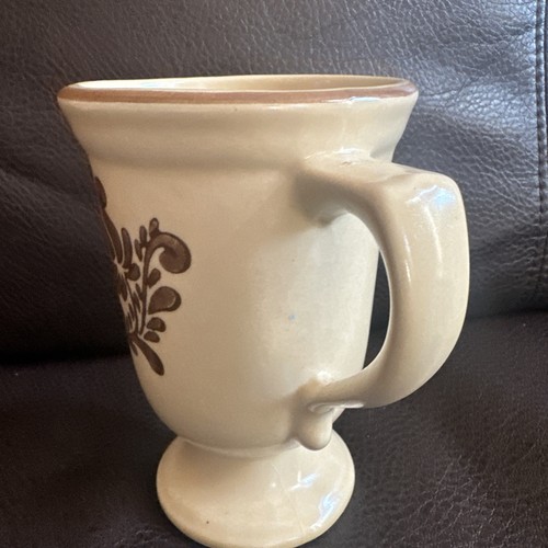 Vintage Pfaltzgraff Village Pattern Footed Pedestal Coffee/Tea Mug Cream & Brown - Picture 5 of 9