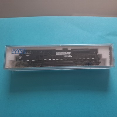 Kato Spur N 176-5505 SD80 MAC Diesellok NS schwarz - Originalverpackt DCC bestückt