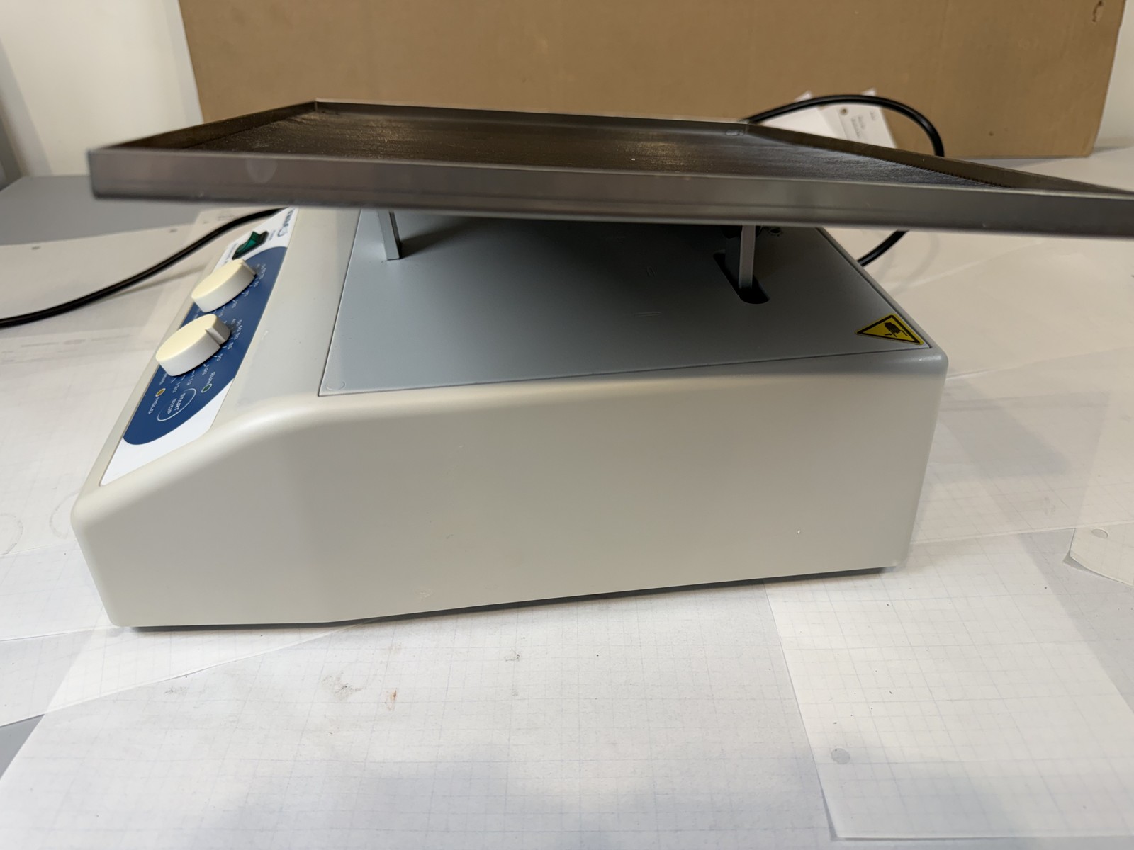 VWR Rocking Platform Shaker 10860-662 Gel Blot Lab Rocker 230V TESTED WORKING
