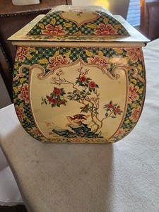 Vintage Floral Decorative Tin Box Container w/ Birds 5” tall - Made In HOLLAND