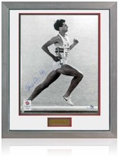 Sebastian Coe Olympic Legend Hand Signed 1984 Los Angeles 20x16'' Photograph COA