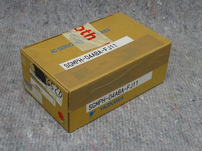 Yaskawa SGMPH-04ABA-FJ11 Servomotor SGMPH 04ABA FJ11