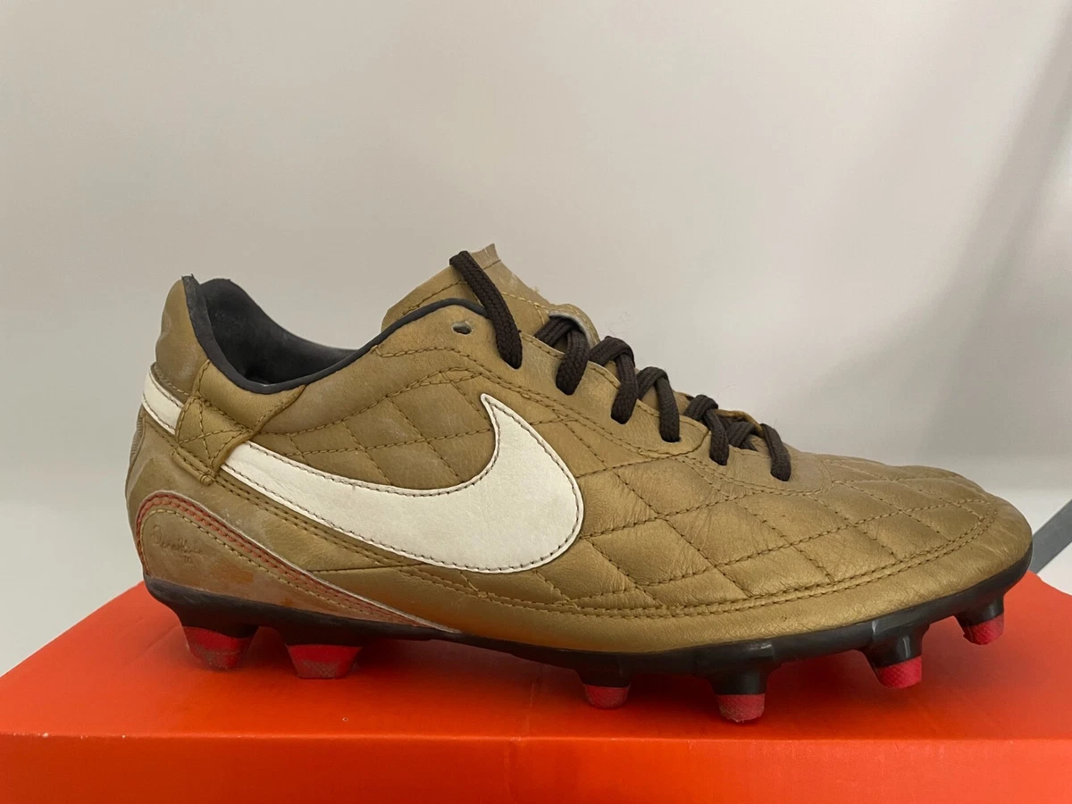 Nike tiempo r10 gold new arrivals