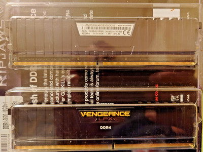 Corsair vengeance lpx 64gb (4x16gb) ddr4 (CMK32GX4M2B3200C16) gebraucht