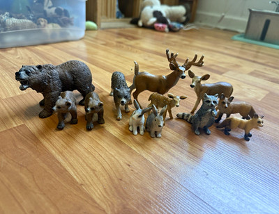 Schleich Woodland Animals Collectable Lot  02- 14 Figurines. Bear Wolf Deer.