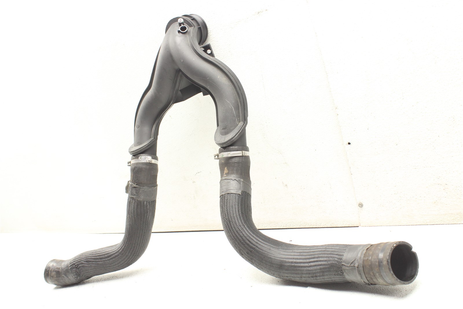 2014-2019 Maserati Ghibli Air Intake Filter Inlet Hose Pipe 14-19