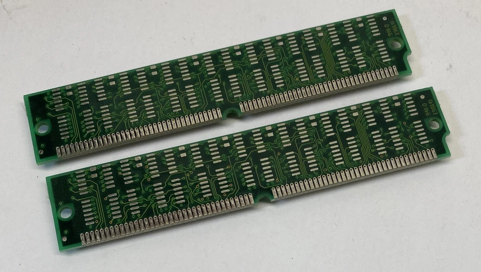 32MB Kit (2 x 16MB) PNY 324006ES52T08JB 60ns 72-Pin DRAM EDO Memory Modules - Image 3 of 4