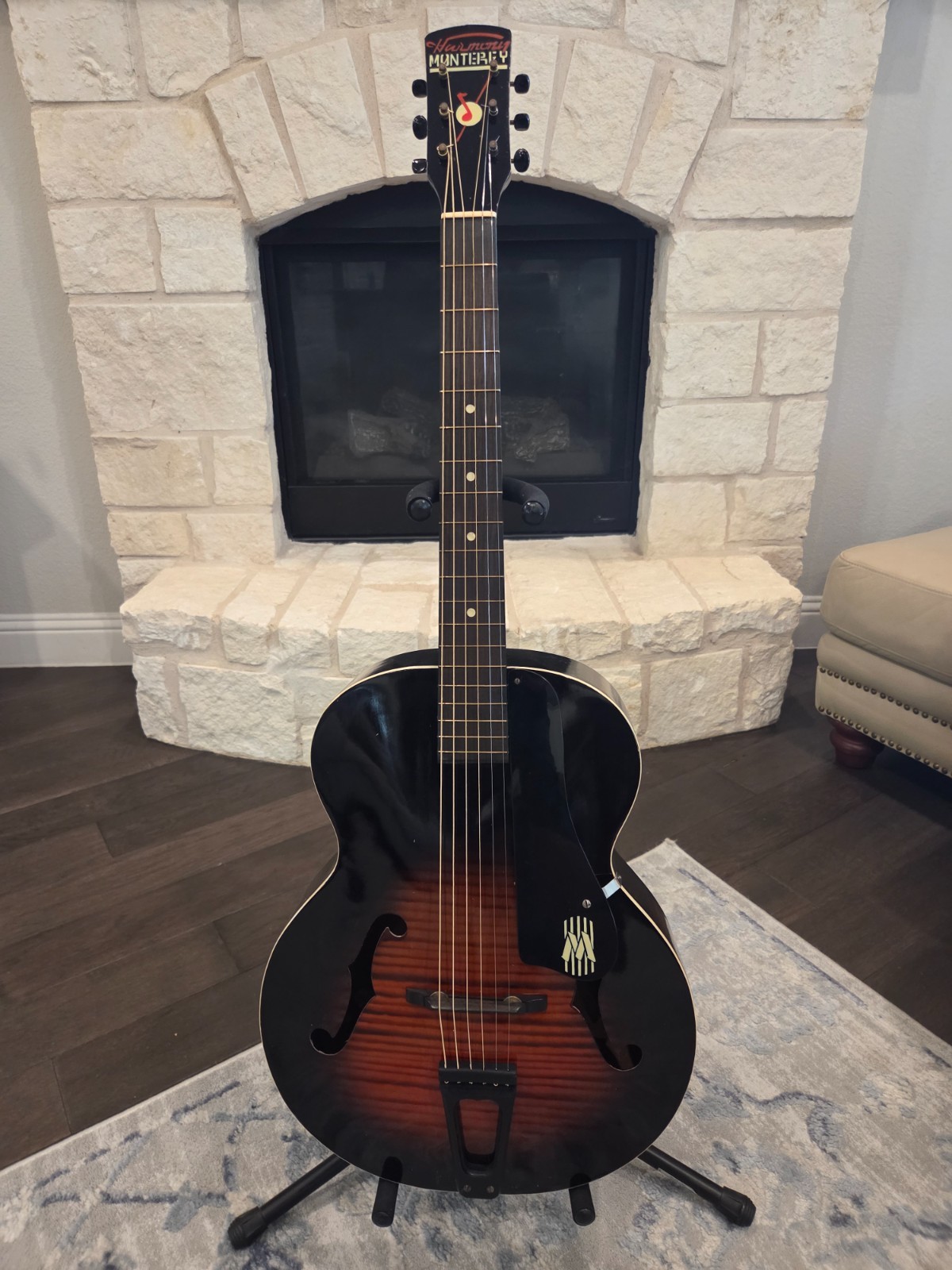 Harmony Monterey WWII Archtop 1944 Acoustic Guitar 1873H950 great condition
