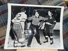 1956 NHL HOCKEY TYPE 1 PHOTO RED KELLY RON STEWART TORONTO MAPLE LEAFS AHL OHL