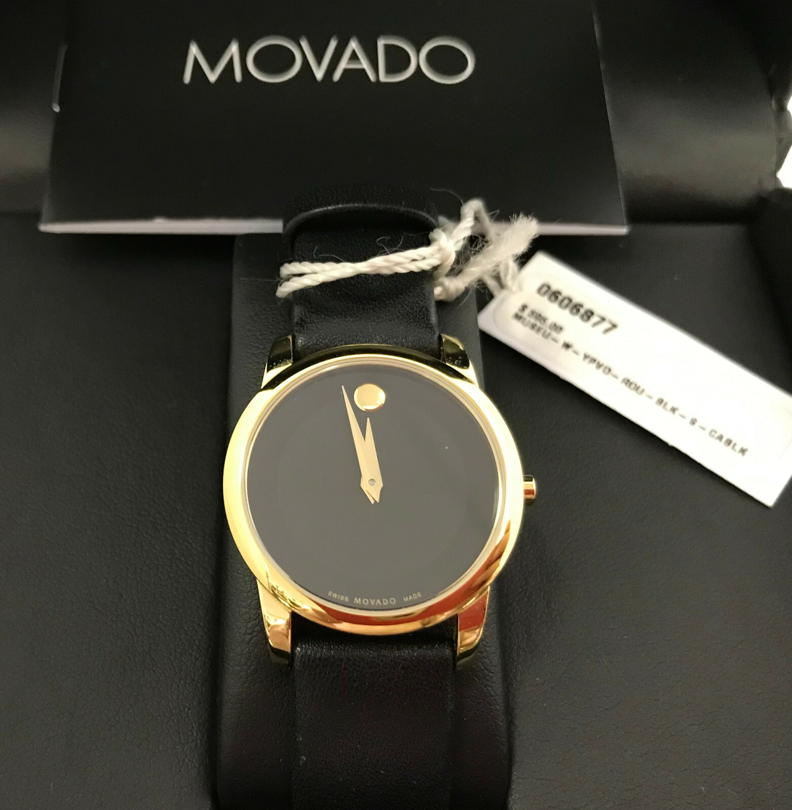 movado 0606877