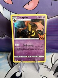 Gourgeist 077/203 Trick or Trade Holo Rare