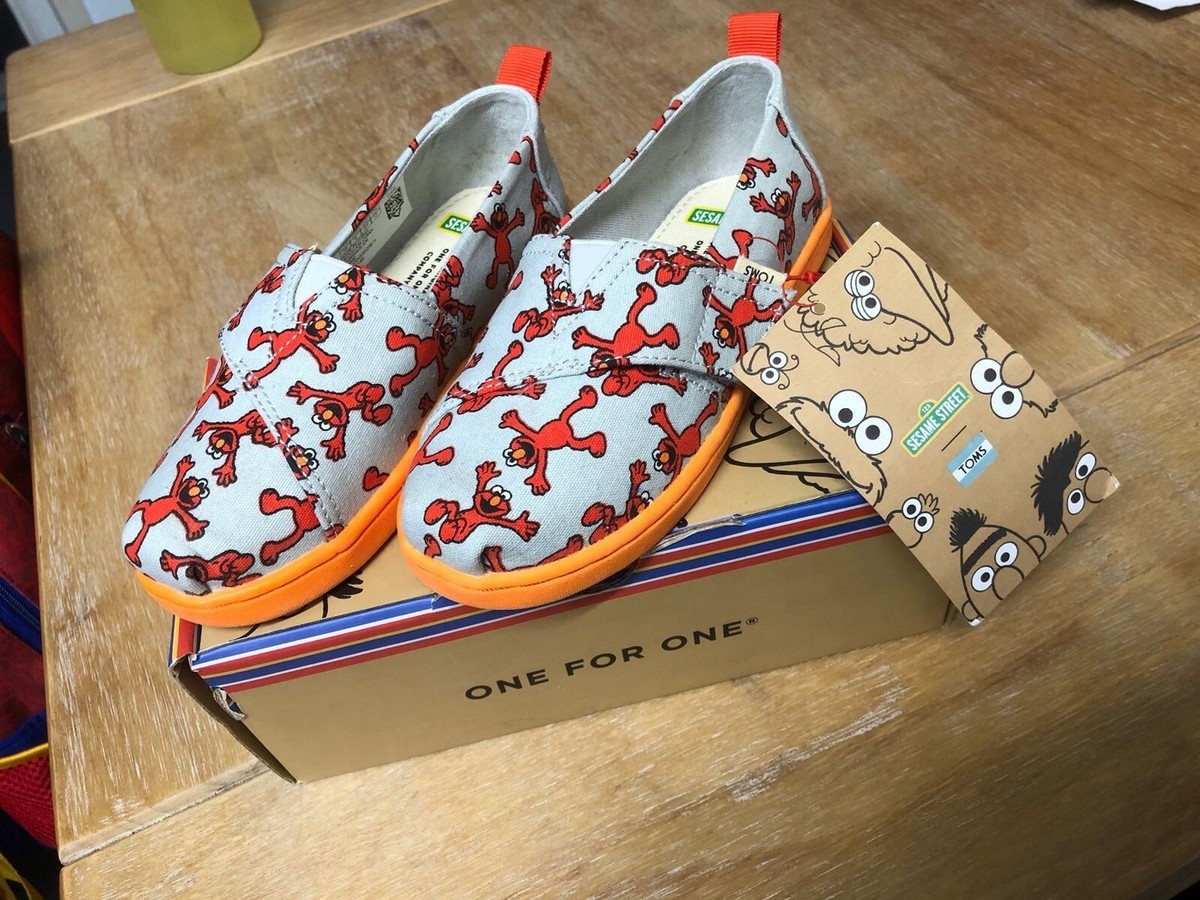 TOMS Kids UK Grey Elmo Brand New RRP £40