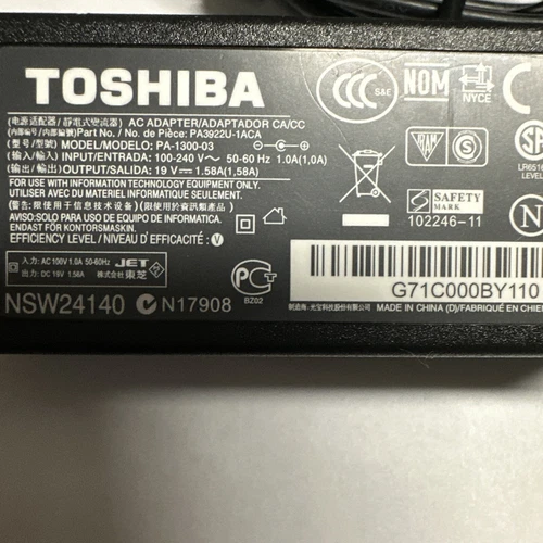 Genuine TOSHIBA PA3922U-1ARA 30W  Adapter Charger For Toshiba 10" Tablet W Cord - Picture 3 of 5